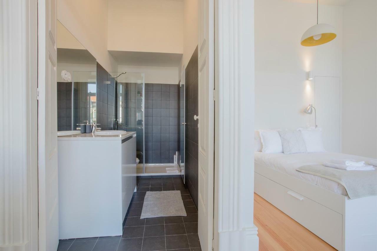 Downtown Spacious Studio Porto Luaran gambar