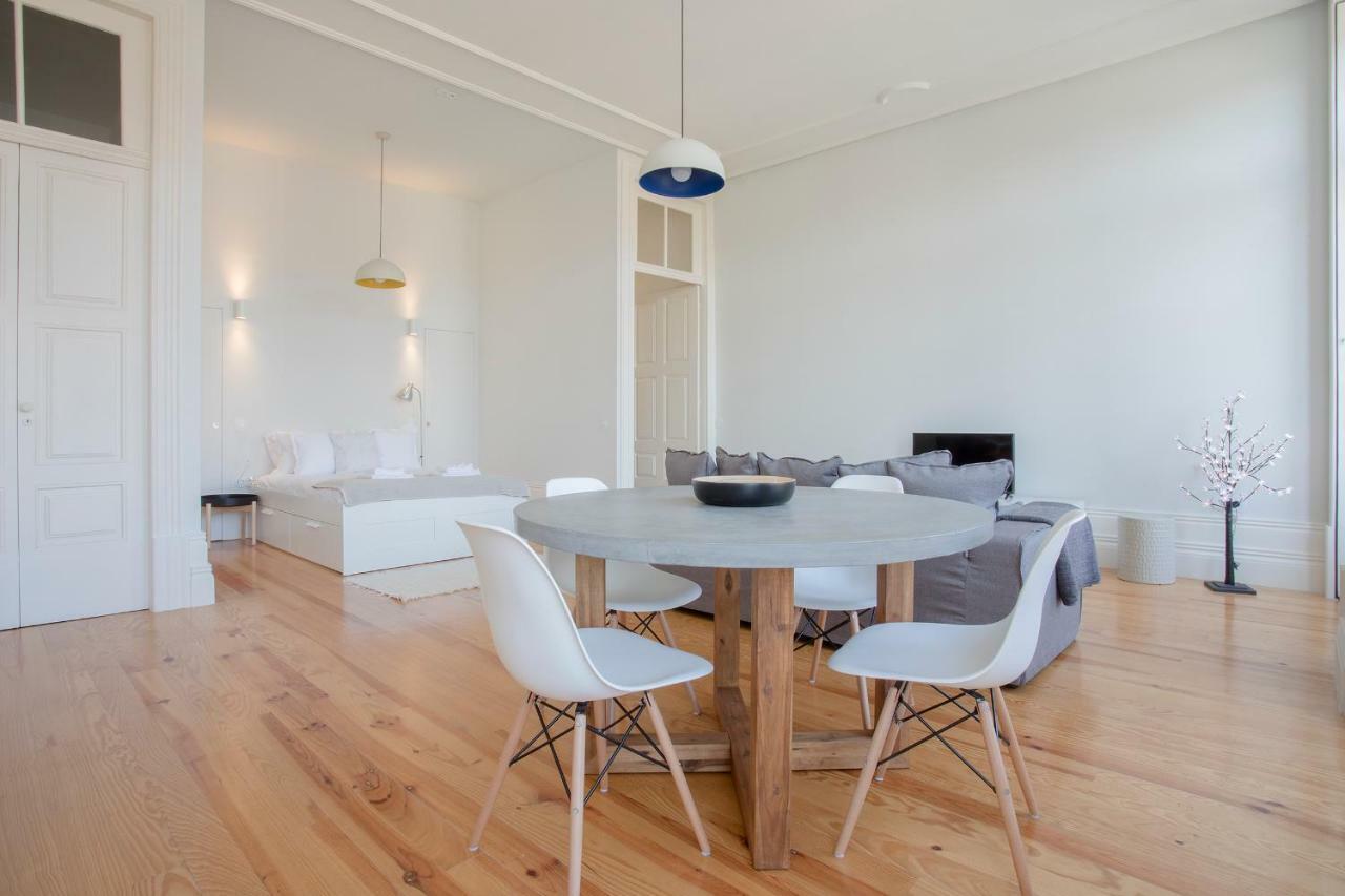 Downtown Spacious Studio Porto Luaran gambar